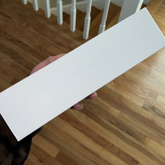 Apple Watch with two chargers included - Picture 6 of 6